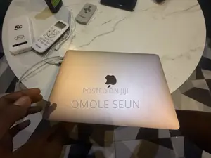 Laptop Apple MacBook Air 2020 256GB Intel Core i3 HDD+SSD 256GB