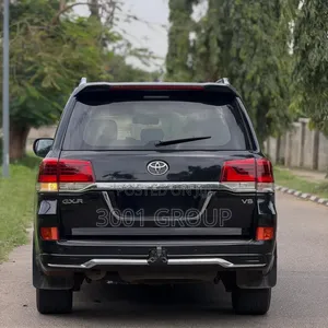 Toyota Land Cruiser 2010 Black