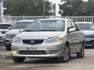 Toyota Yaris 2005 Gold