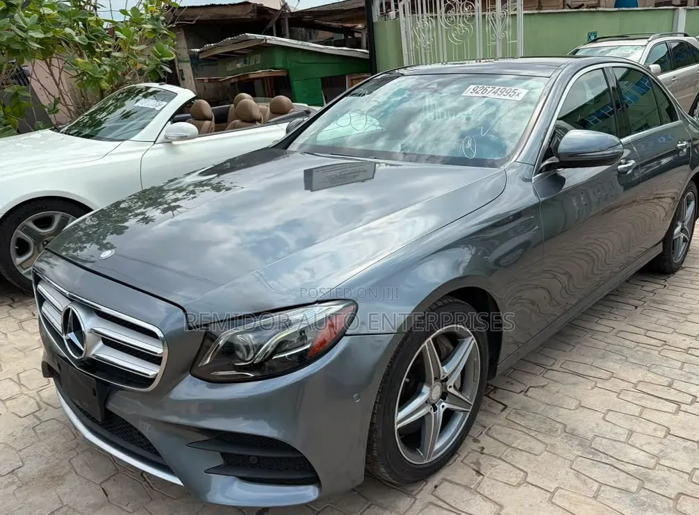 Mercedes-Benz E300 2017 Gray