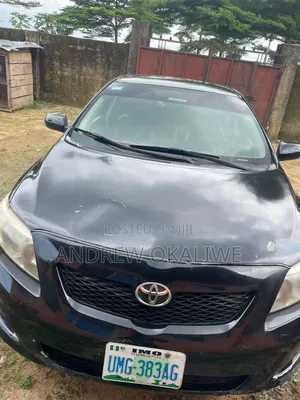 Toyota Corolla 2010 Black