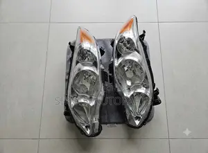 Toyota Corolla 2010 Headlight/Headlamp