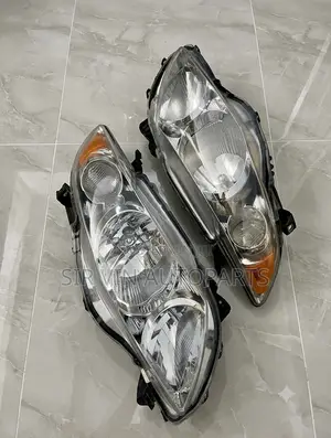 Corolla 2010 - 2013 Headlight/Headlamp
