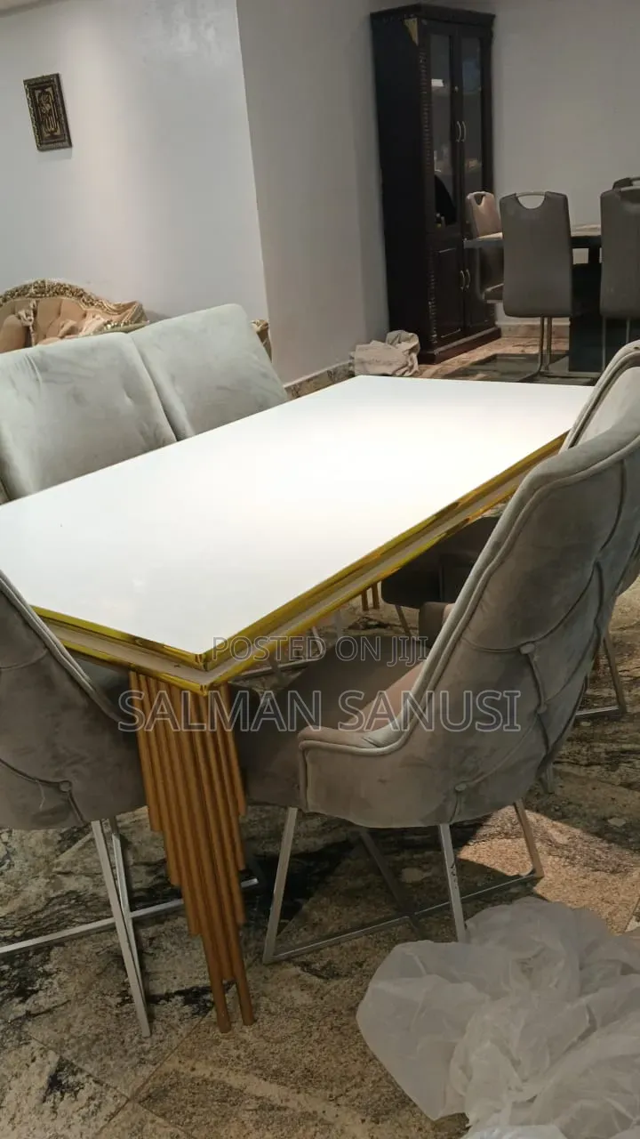 6 Seater Dining Table
