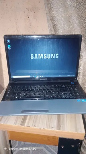 Laptop Samsung 4GB Intel Core M2 HDD+SSD 256GB
