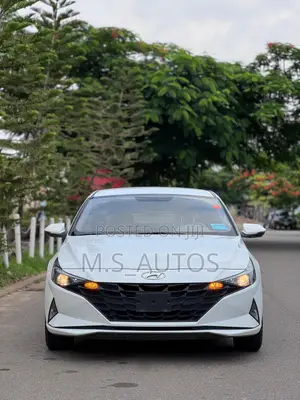 New Hyundai Elantra SE 2023 White