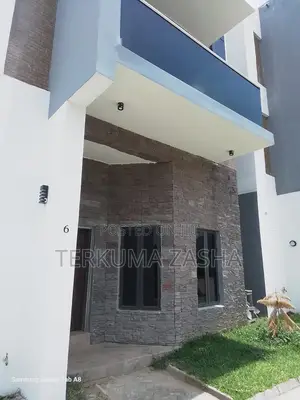 4bdrm Townhouse/Terrace in Lifecamp for sale