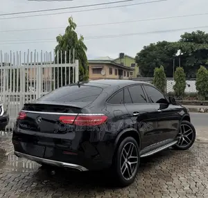 Mercedes-Benz GLE-Class 2016 Black