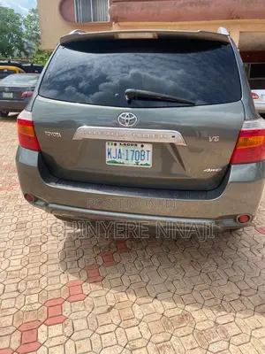Toyota Highlander Limited 2010 Black