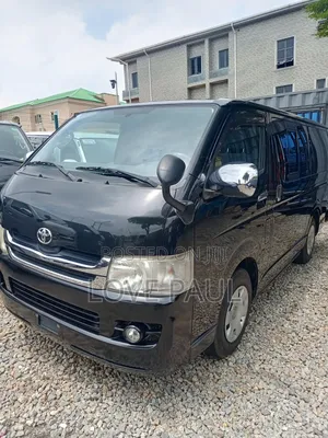 Toyota HiAce 2011 Black