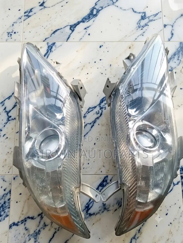Camry 2010 - 2011 Headlamp/Headlight
