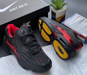 'Nike Nocta Glide Sneakers