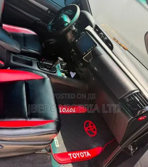 Toyota Hilux 2021 Black