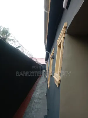 Mini Flat in Akute Bus Stop, Berger for rent