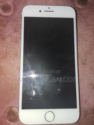 New Apple iPhone 7 32 GB Silver