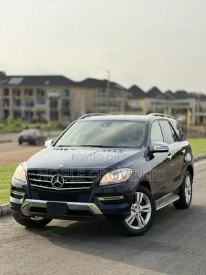 Mercedes-Benz M Class ML350 4MATIC 4dr SUV AWD (3.5L 6cyl 7A) 2014 Blue