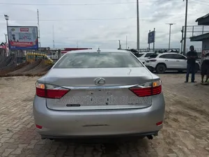Lexus ES 350 FWD 2013 Silver