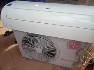 Neatly Used 1hp Lg Smart Inverter Air Condition