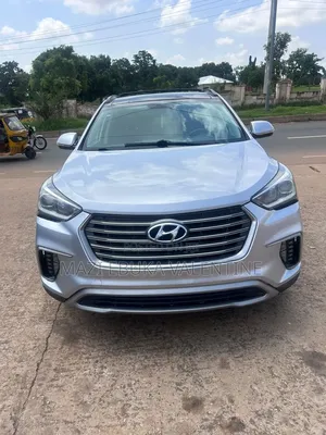 Hyundai Santa Fe 2025 Silver