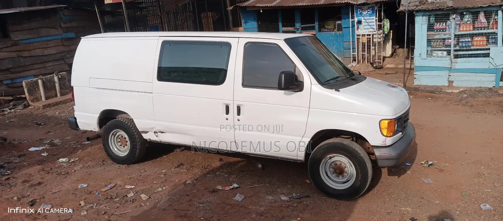 Ford E350 2006 White