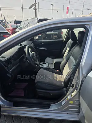 Toyota Camry SE 4dr Sedan (2.5L 4cyl 6A) 2012 Silver