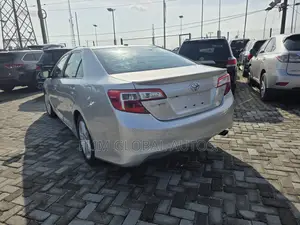Toyota Camry 2014 Silver