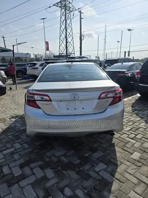 Toyota Camry 2014 Silver