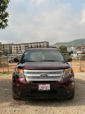 Ford Explorer XLT 4dr 4x4 (3.5L 6cyl 6A) 2011