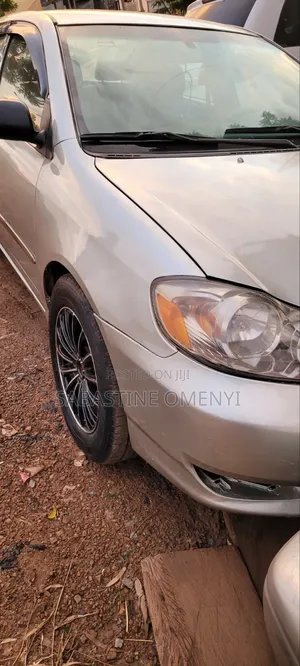 Toyota Corolla 2004 Gray