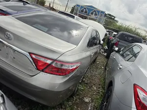 Toyota Camry 2015 Gold