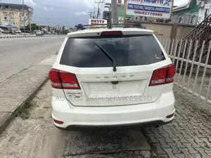 Dodge Journey AV PACKAGE 2013 White