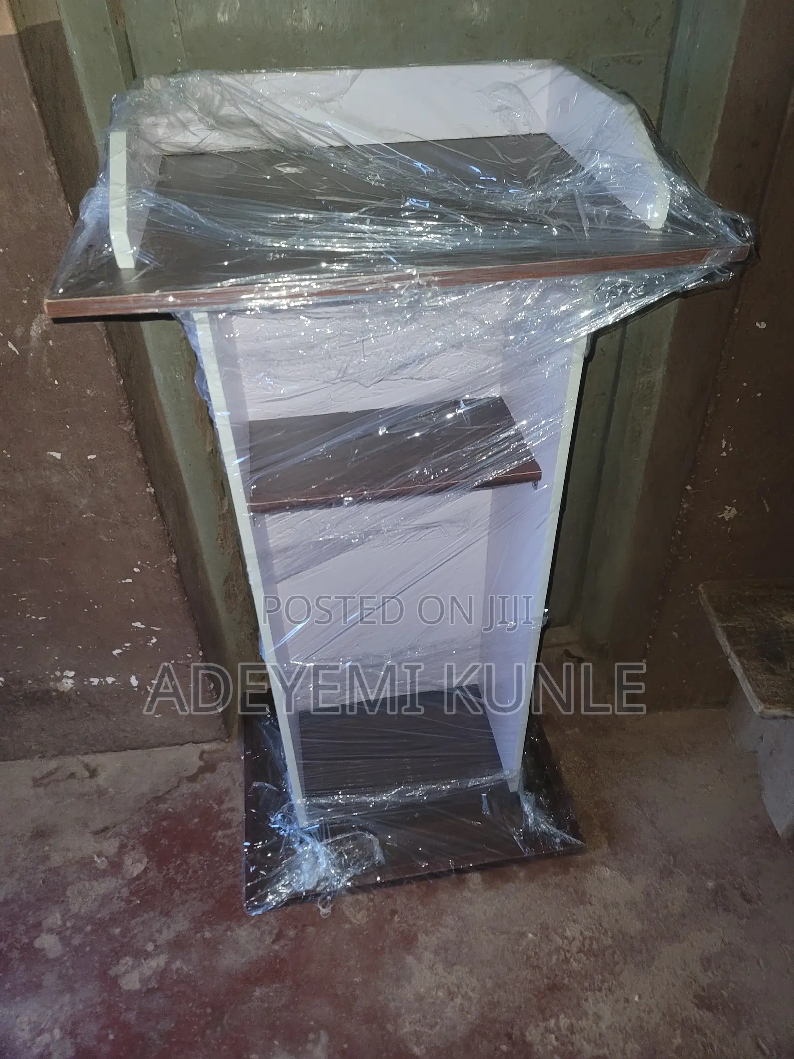 Pulpit for Re