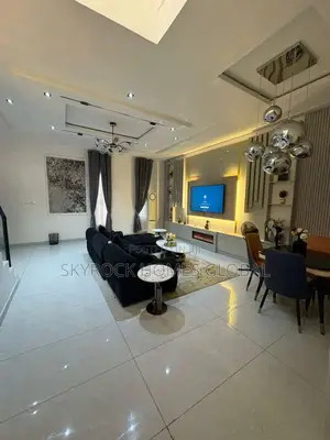 Furnished 4bdrm Duplex in Thomas Estate for rent