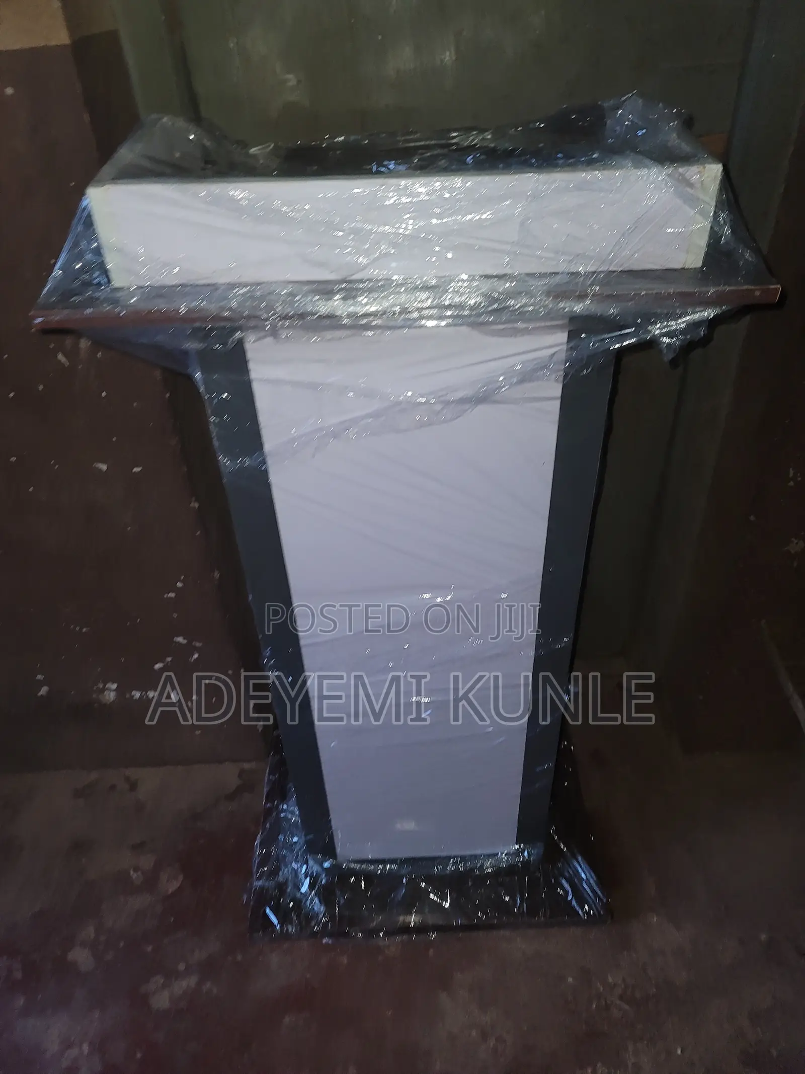 Pulpit for Re