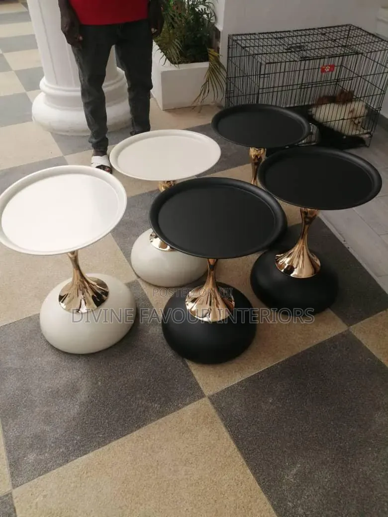 Small Waist Corner Coffee Table