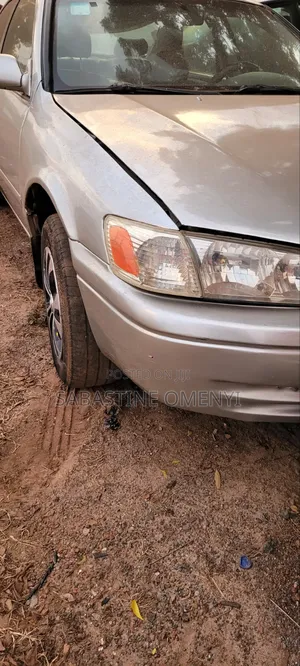 Toyota Camry 2000 Gray