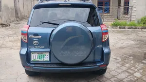 Toyota RAV4 2.5 Limited 2010 Blue
