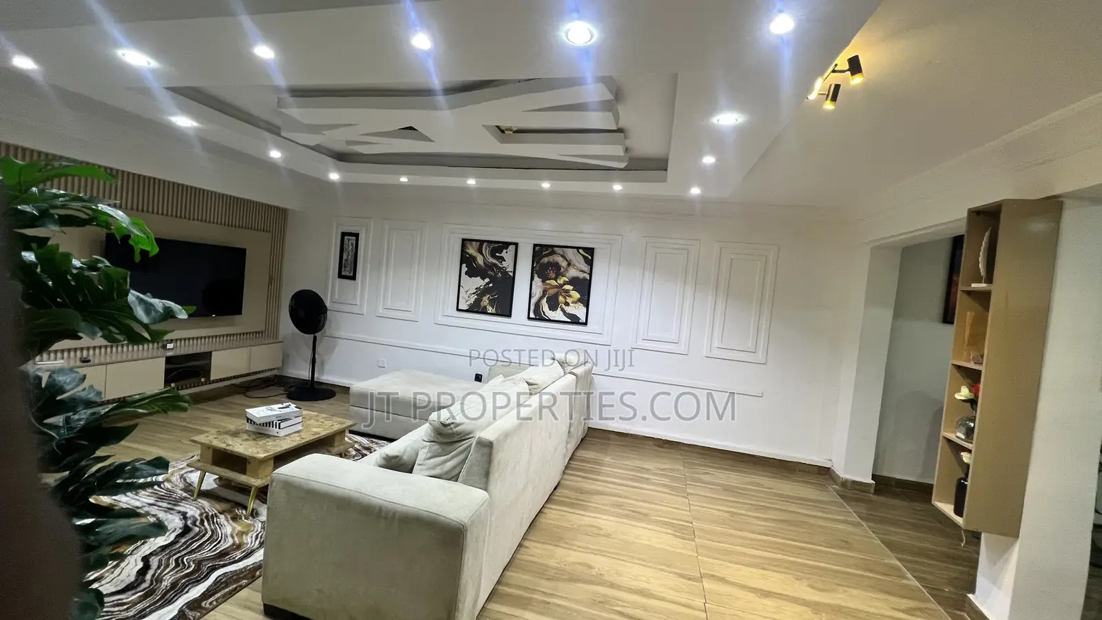 Beautifully Designed 2bed Wuse 2