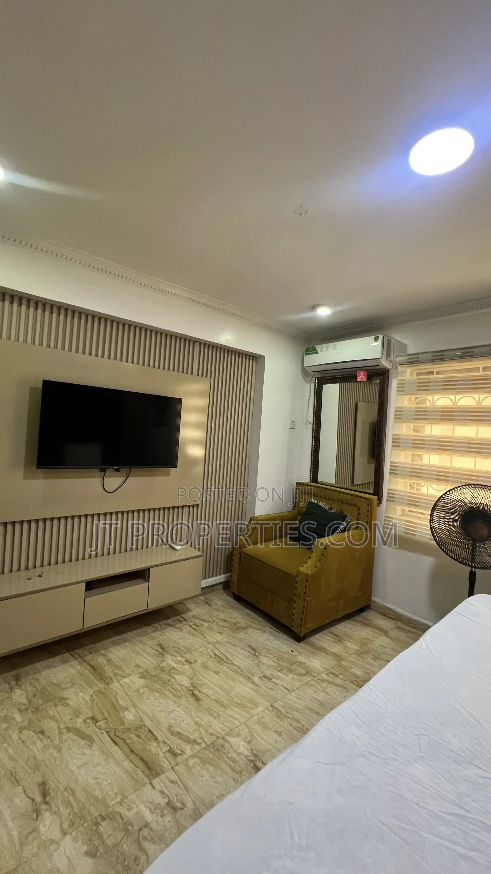 Beautifully Designed 2bed Wuse 2