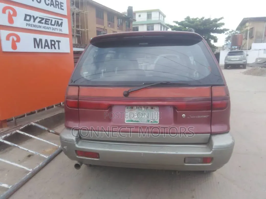 Mitsubishi SpaceWagon Automatic 1999 Maroon