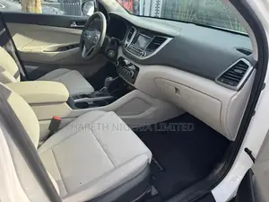 Hyundai Tucson SEL FWD 2018 White