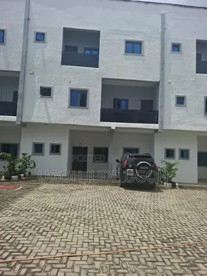 4bdrm Townhouse / Terrace in Zularich Estate, Sangotedo for rent