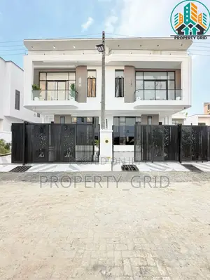 4bdrm Duplex in Ikota for sale