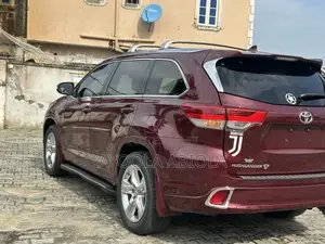 Toyota Highlander Limited V6 4x4 (3.5L 6cyl 6A) 2016 Burgundy