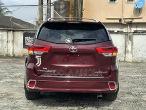 Toyota Highlander Limited V6 4x4 (3.5L 6cyl 6A) 2016 Burgundy