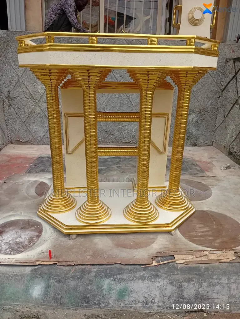 Four Pillar Church Pulpit