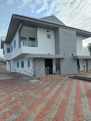Furnished 5bdrm Duplex in Lekki Expressway for sale