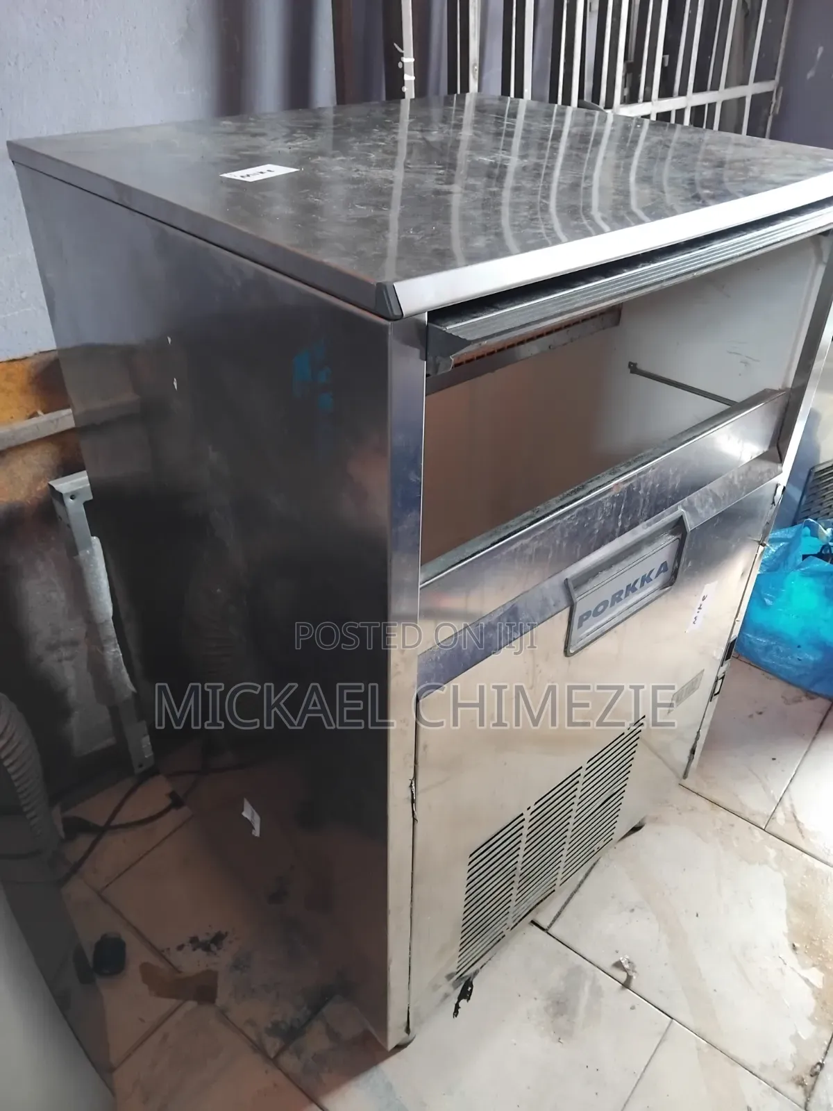 Ice Maker Machine