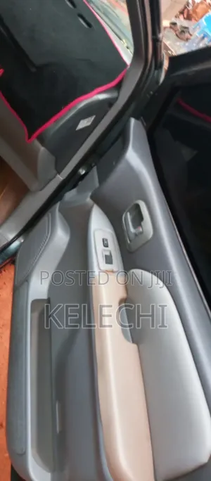 Toyota Sienna 2011 Green
