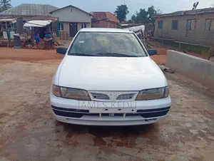 Nissan Almera Tino 2004 Silver
